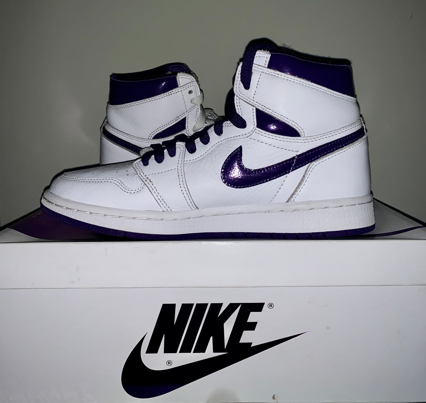 2021 Wmns Air Jordan 1 High OG 'Court Purple' Size 8W