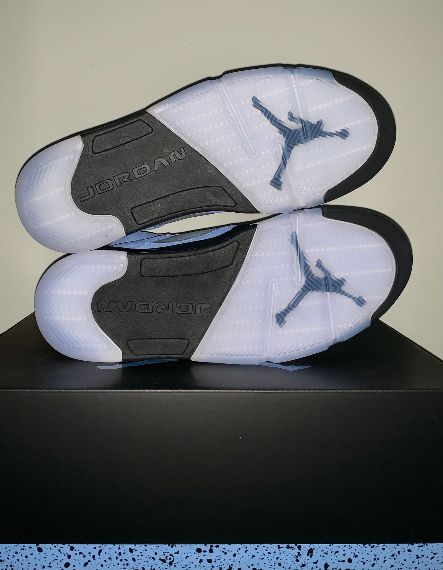 2023 Air Jordan 5 Retro SE 'UNC' Size 10M